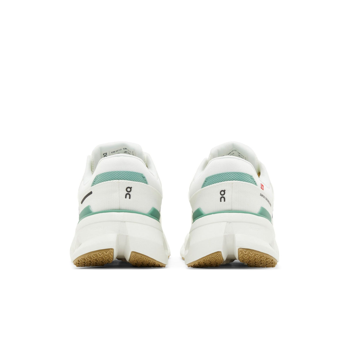 On Cloudrunner 2 "Undyed/Green" – back view