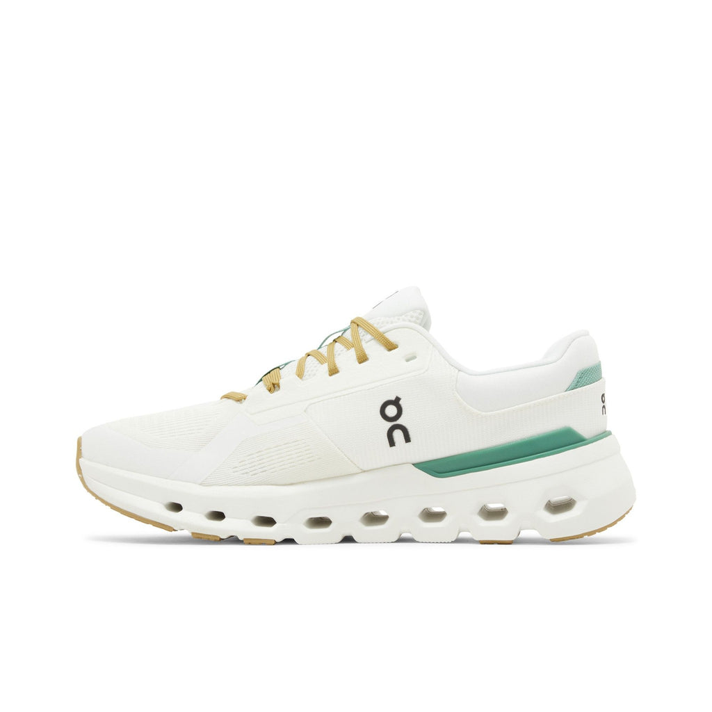 On Cloudrunner 2 "Undyed/Green" – inner side view