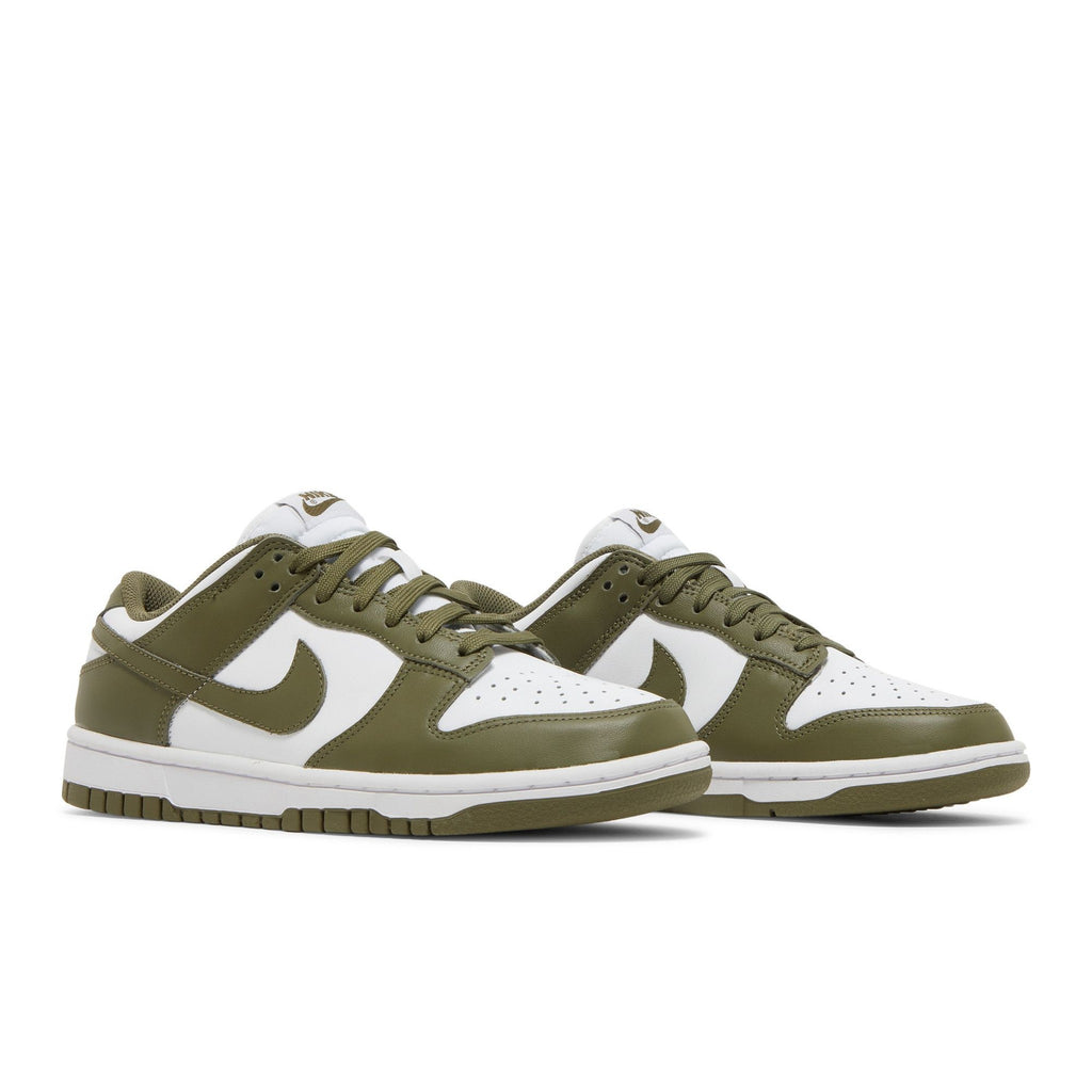 Nike Dunk Low "Medium Olive" – front view