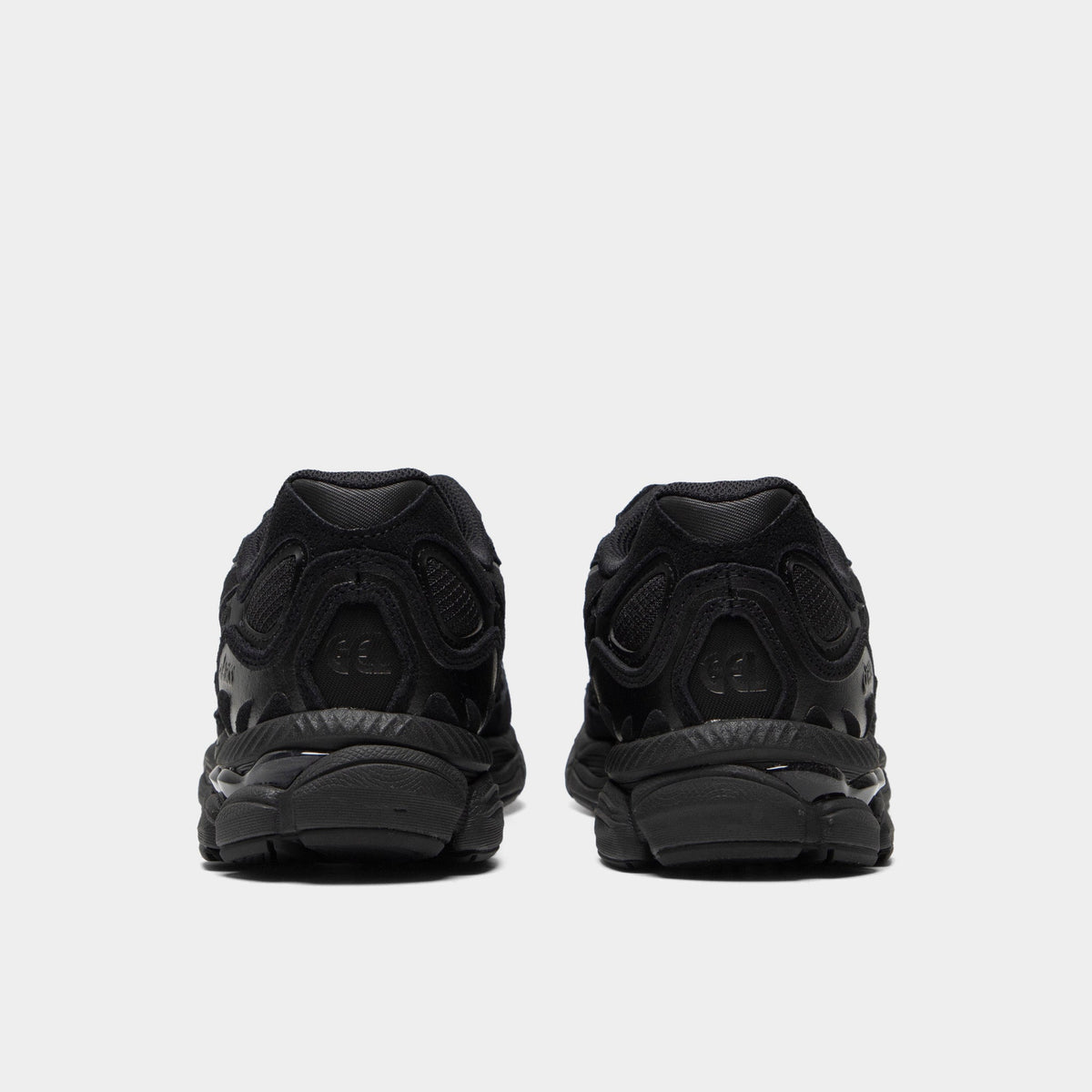 ASICS GEL-NYC "Black/Black" – back view