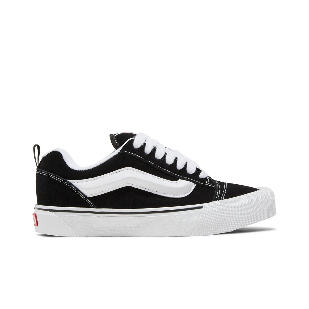 Vans Knu Skool "Black/White" – side view