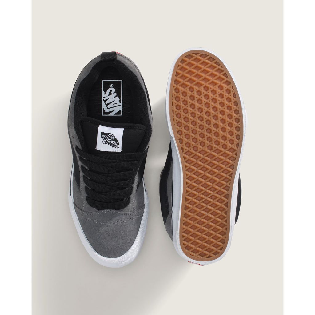 Vans Knu Skool "Pewter" – top and sole view