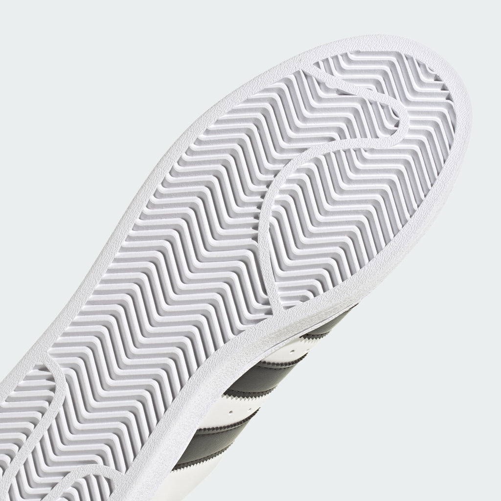 Adidas Superstar "White/Black" – detail